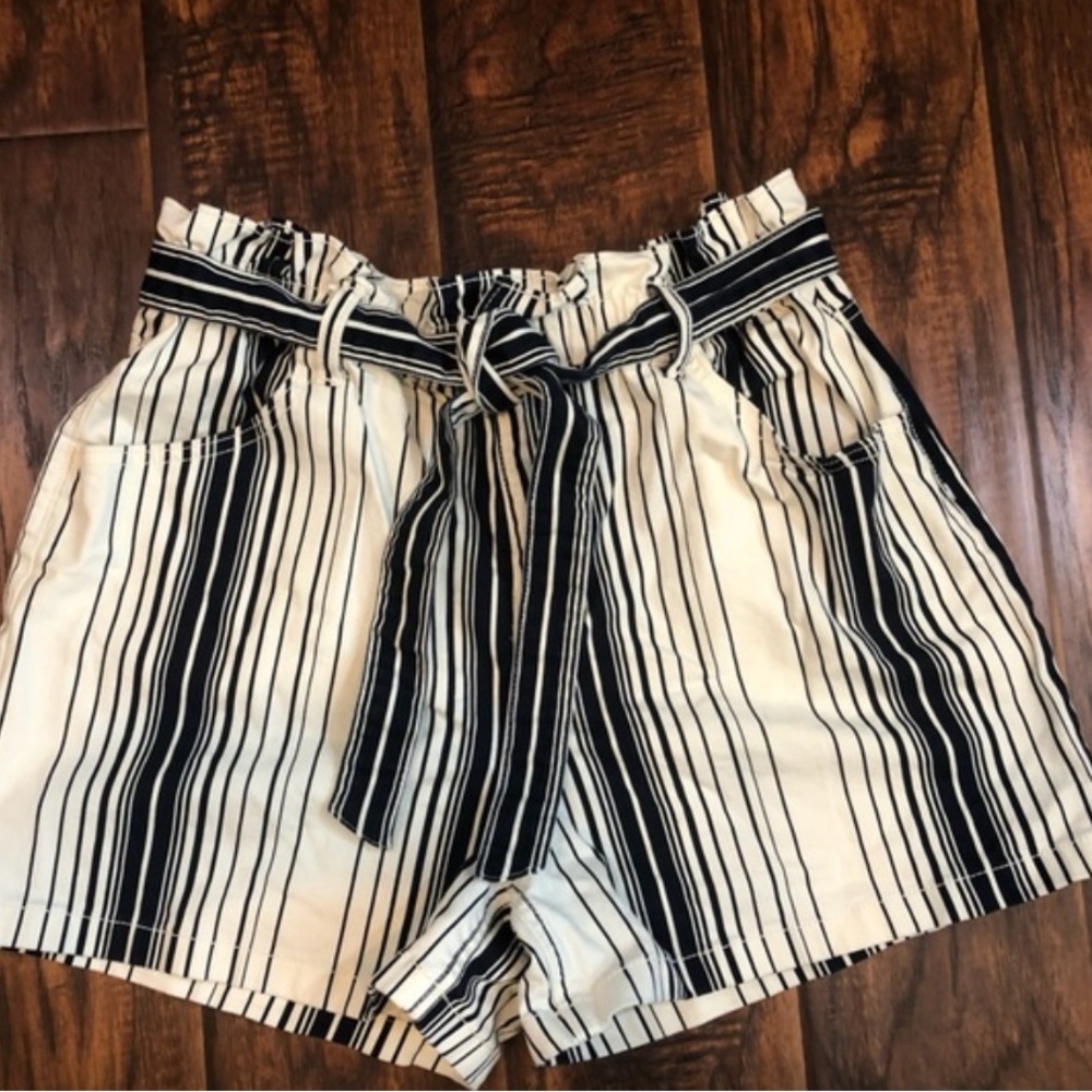 High Waist Shorts Blue/Cream Size 16